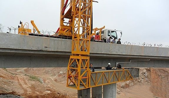 桥梁检测车香蕉毛片视频